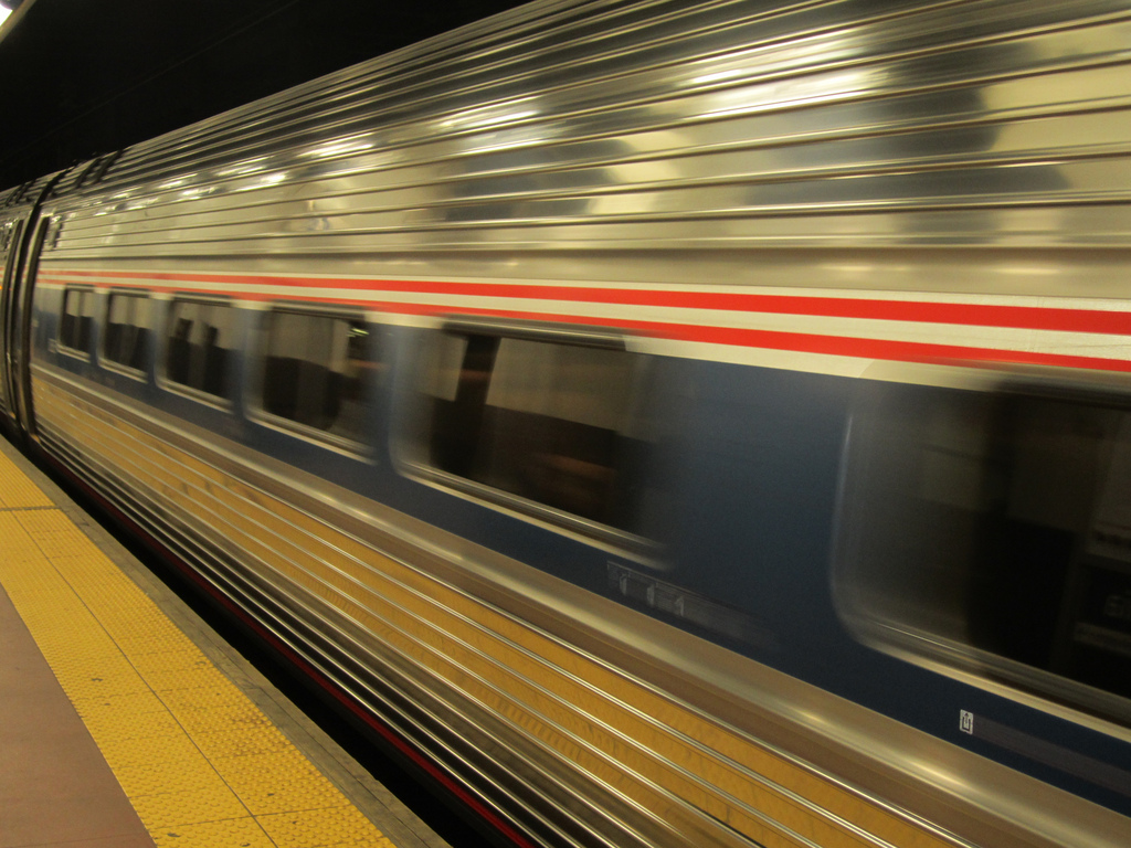 Train derailment in Bronx suspends Amtrak service