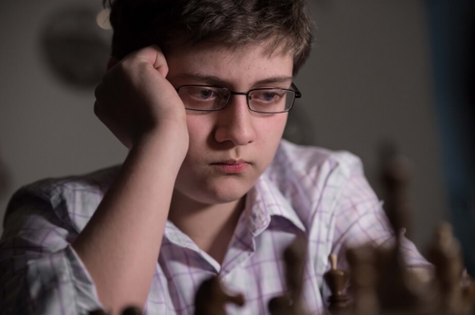 14-year-old Southbridge chess wiz, at U.S. tourney, wants you to play too