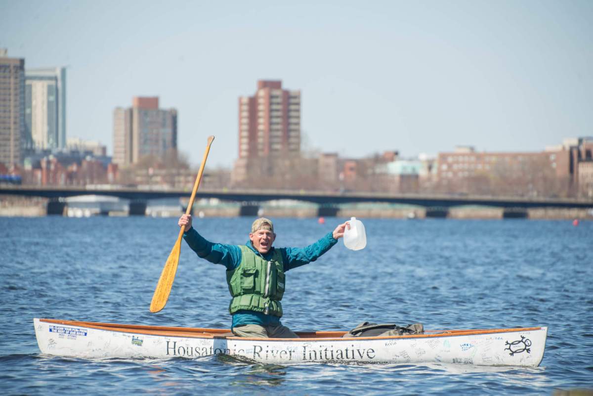 Berkshires grandfather finishes monthlong canoe trip to Boston