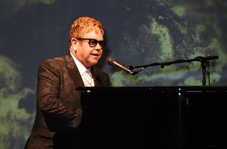 No, Elton John will NOT be Trump’s gay friend at the inauguration