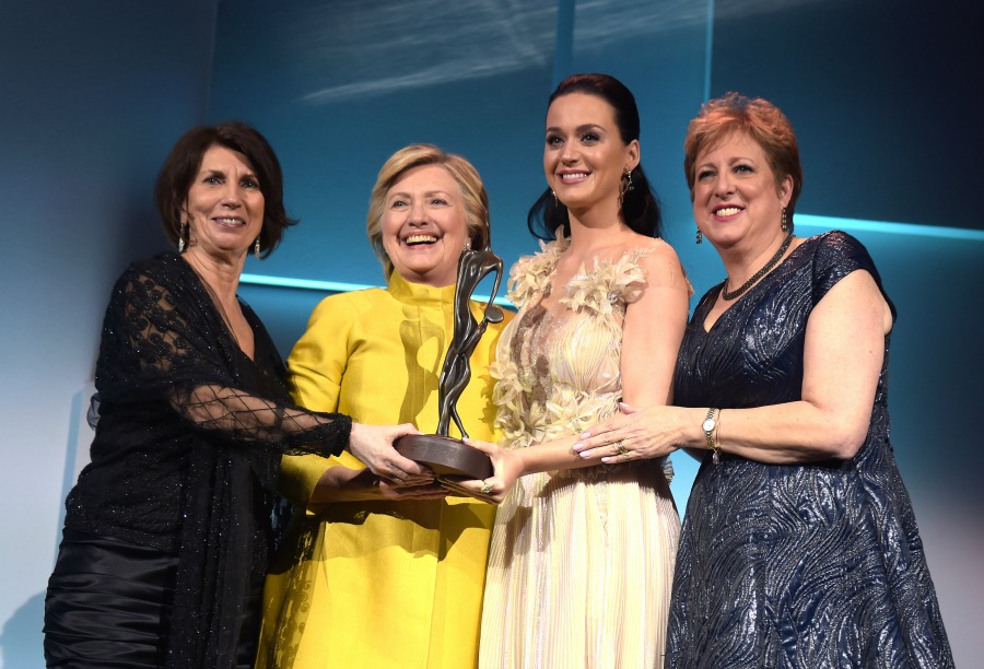 Hillary Clinton surprises Katy Perry at UNICEF gala