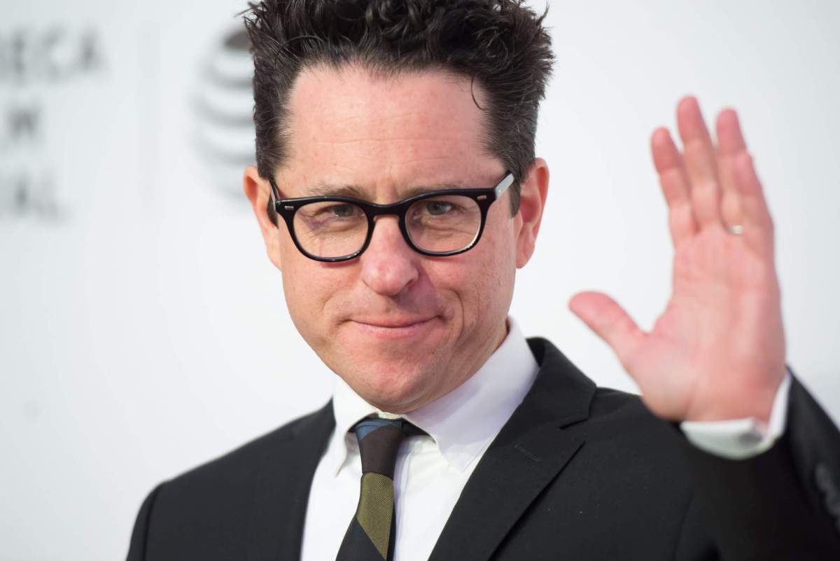 J.J. Abrams is sorry about all the lens flares