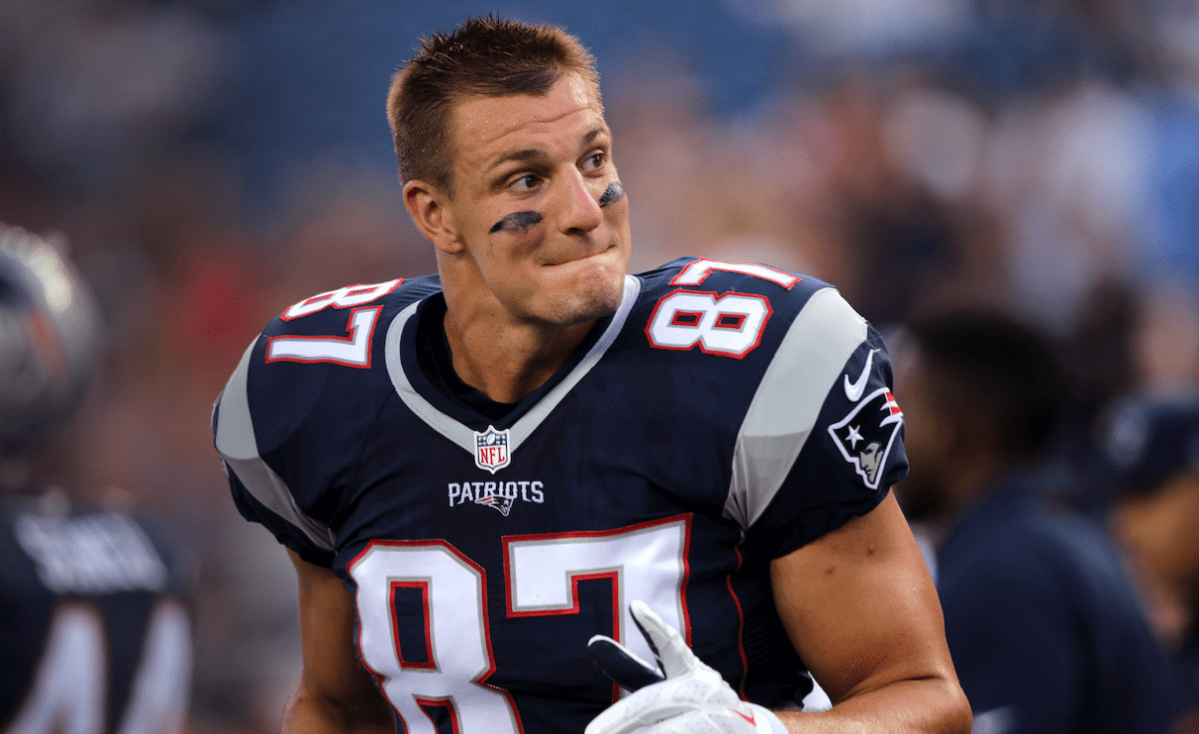 Rob Gronkowski injury update, Week 2 status for Dolphins game