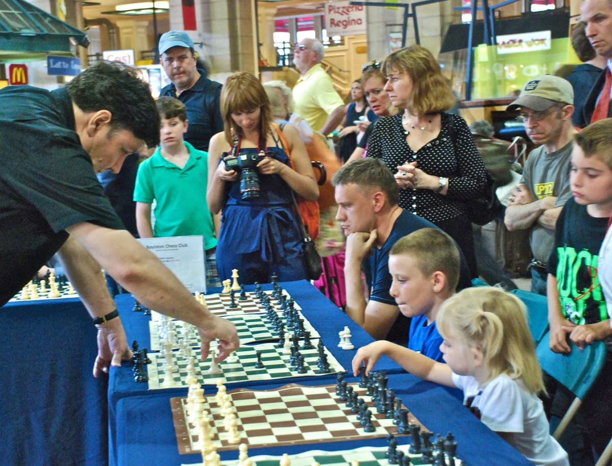 How to beat chess grandmaster Larry Christiansen at South Station Tuesday