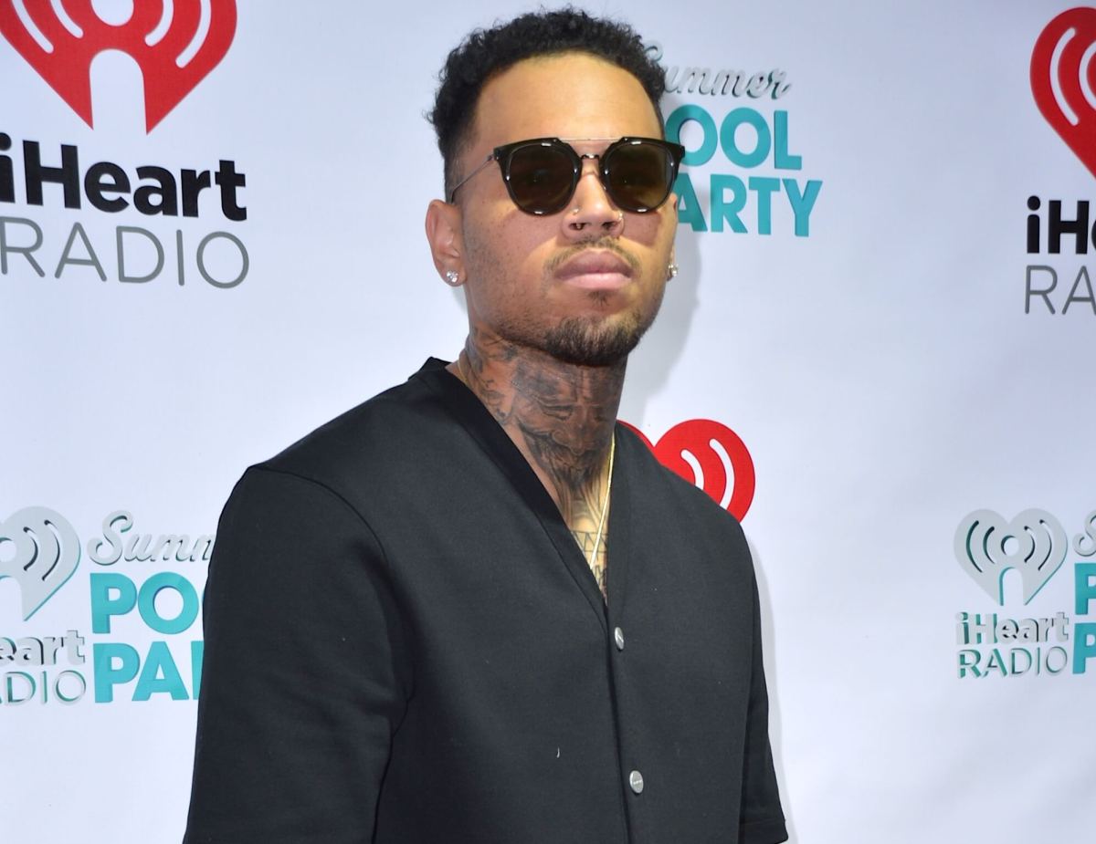 Chris Brown is a terrible passenger