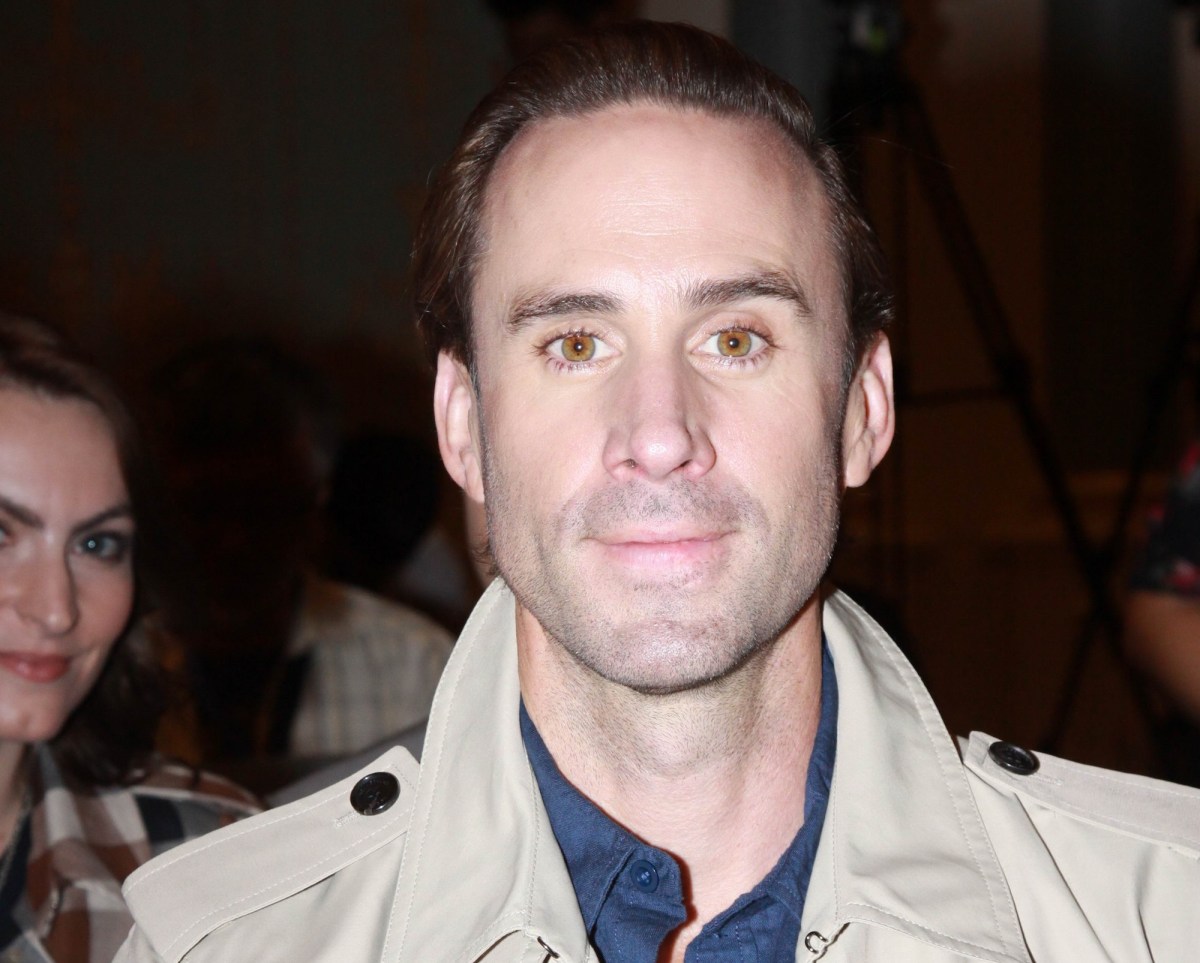 People aren’t thrilled about Joseph Fiennes playing Michael Jackson