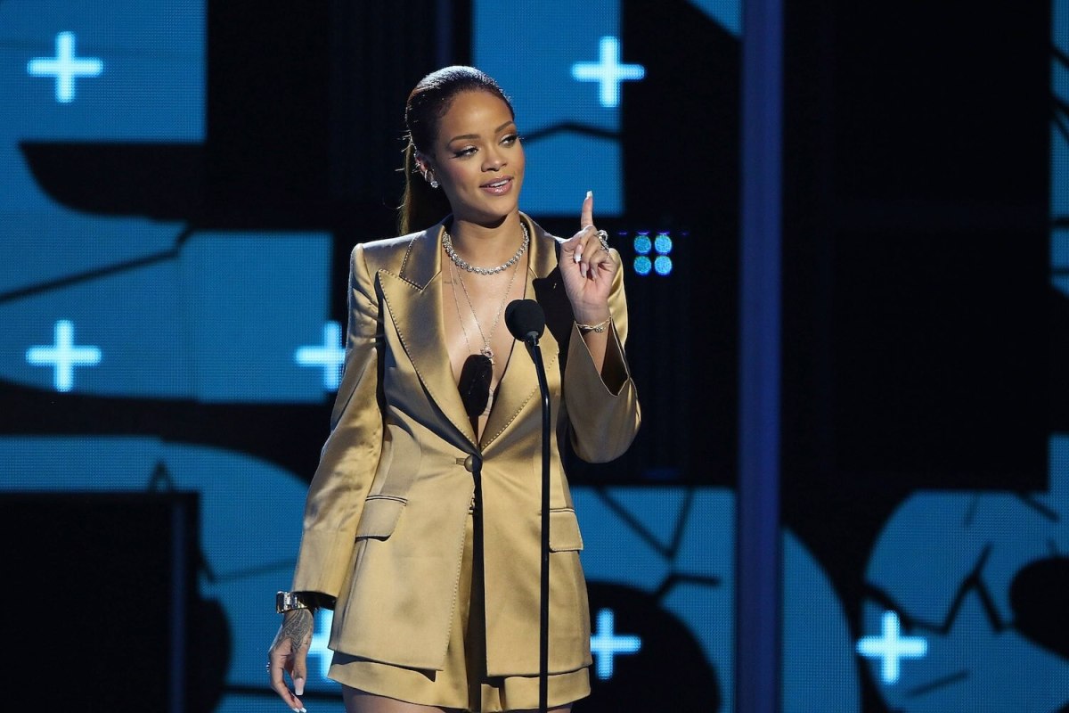 Rihanna’s coming to ‘The Voice’ and Tina Fey has a new show at NBC