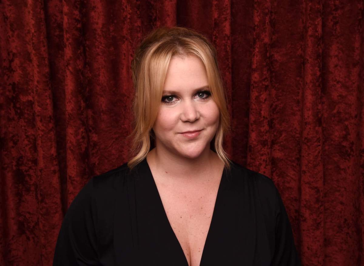 Amy Schumer actually apologizes for something from her stand-up act