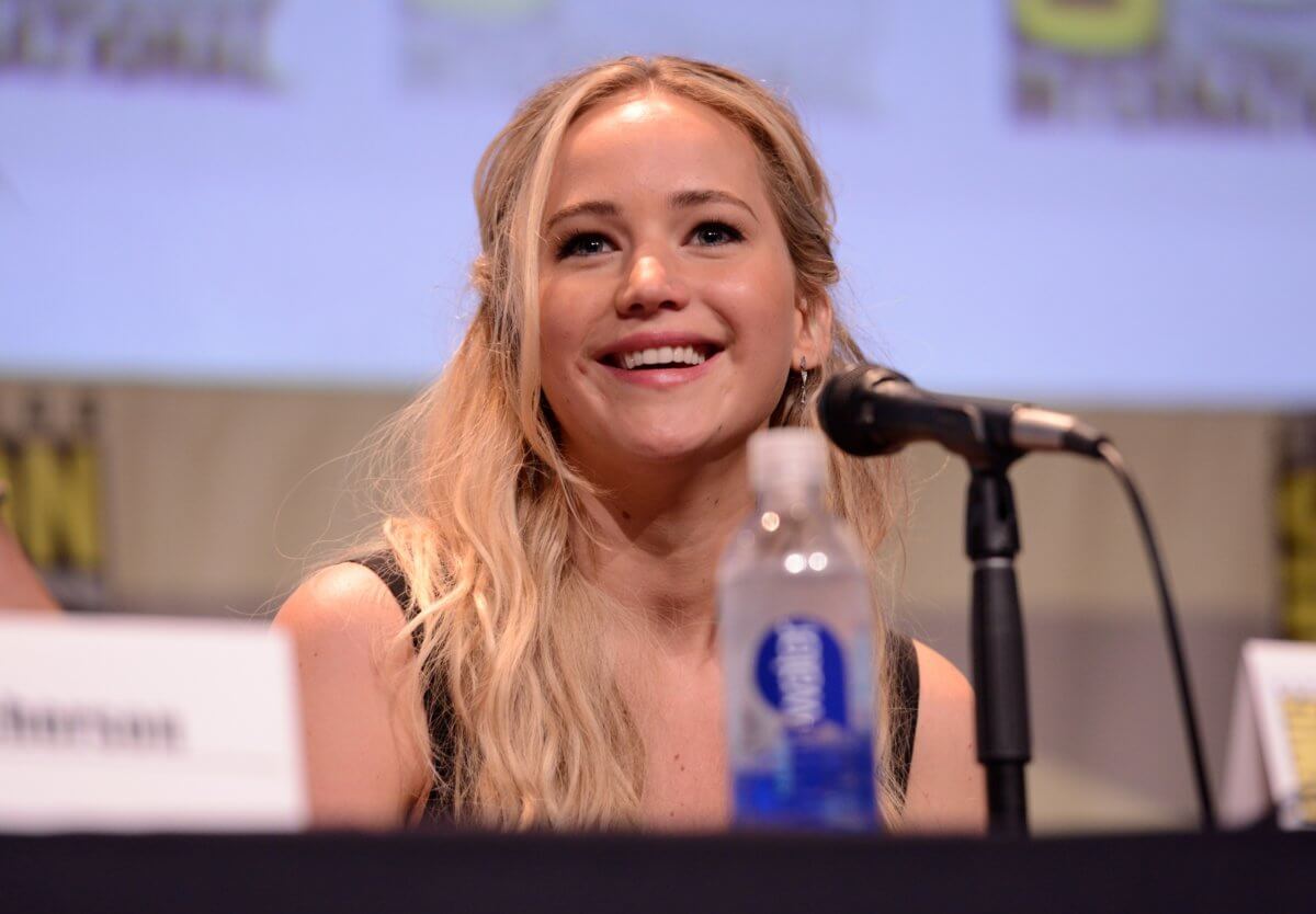 Jennifer Lawrence and Amy Schumer are making a movie together