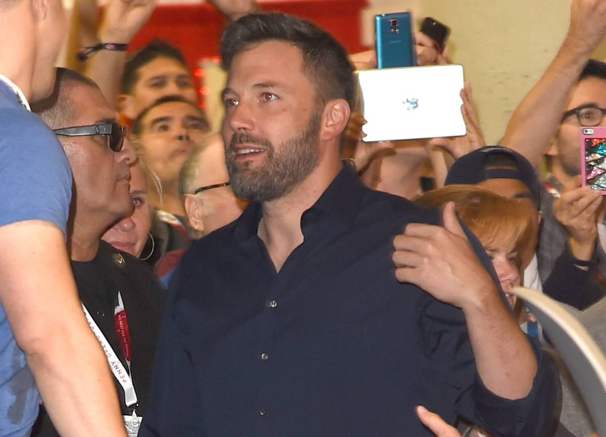 Affleck ring finger watch — updated!