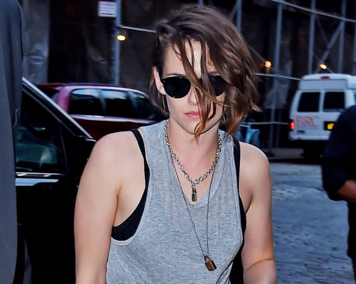 Kristen Stewart is not coming out