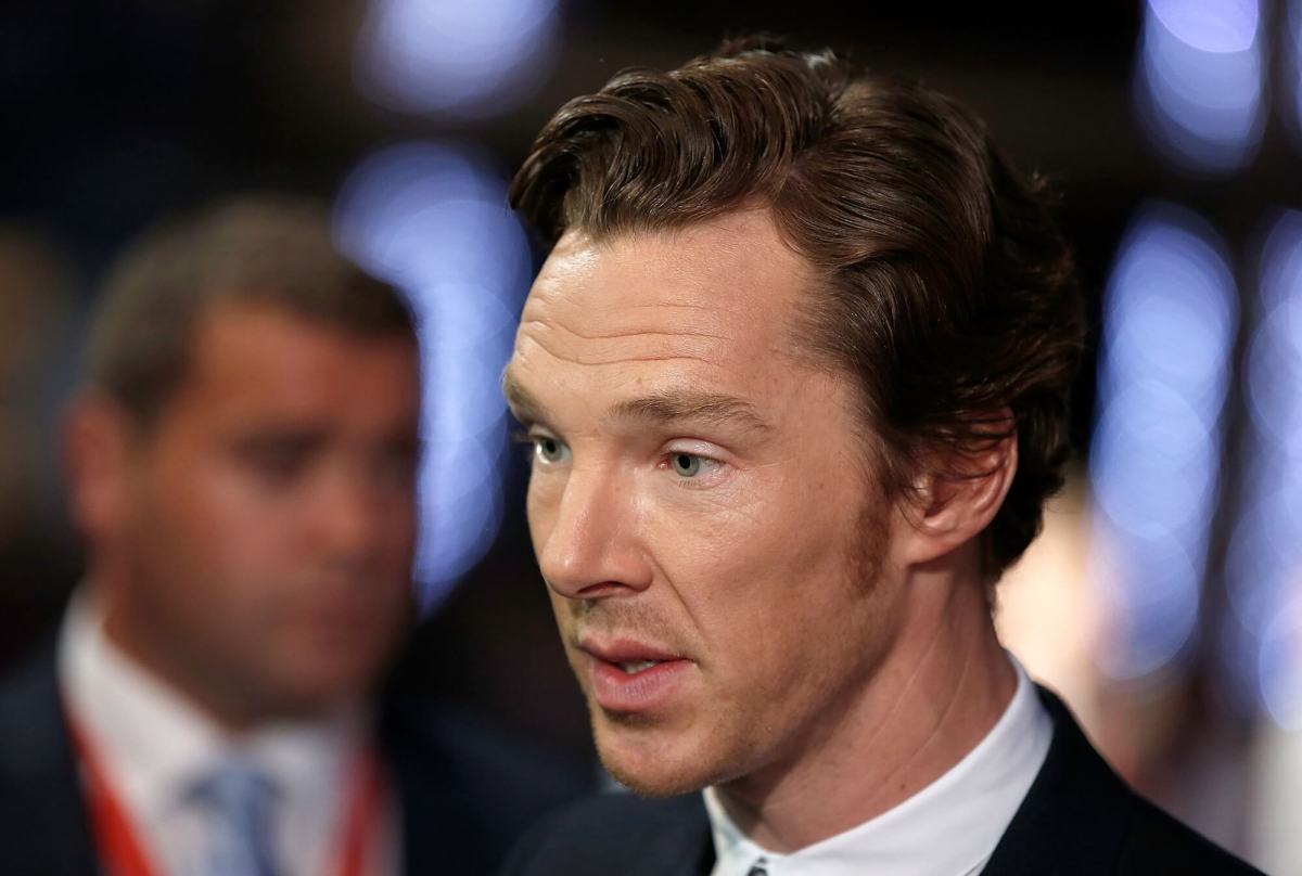 Benedict Cumberbatch calls the cops on female stalker