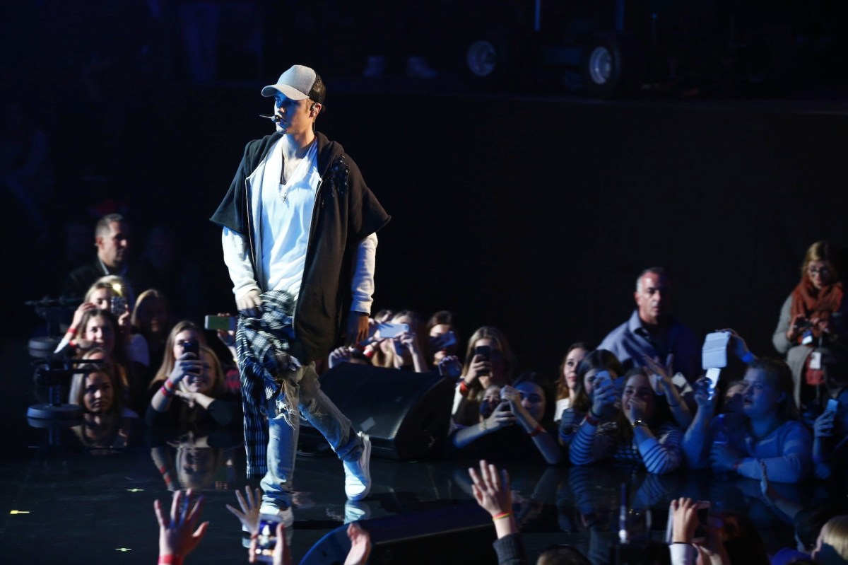 Justin Bieber throws another temper tantrum, storms off stage in Oslo