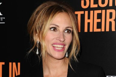 Julia Roberts overdoes the holidays