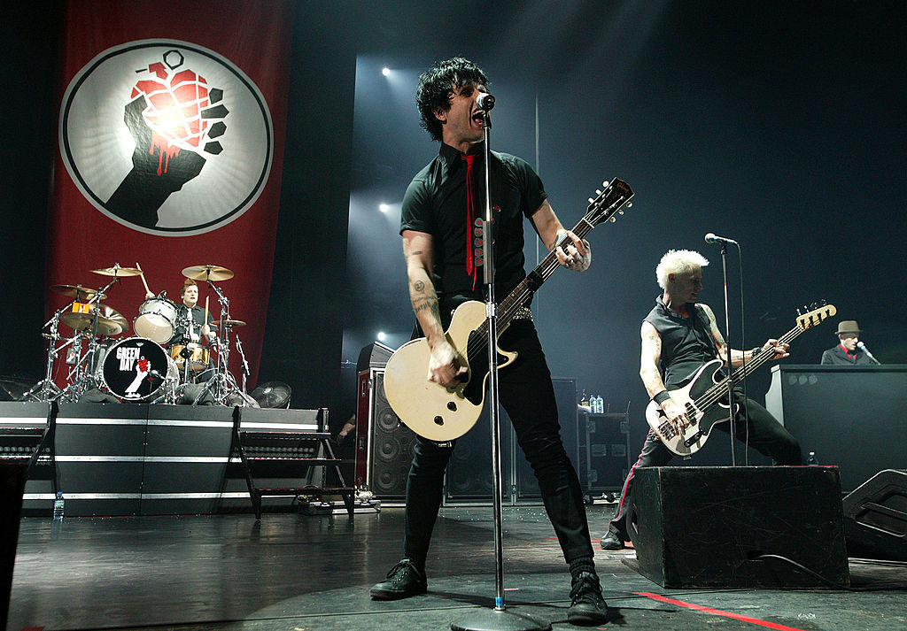 Green Day returns to sound as Green Day as ever