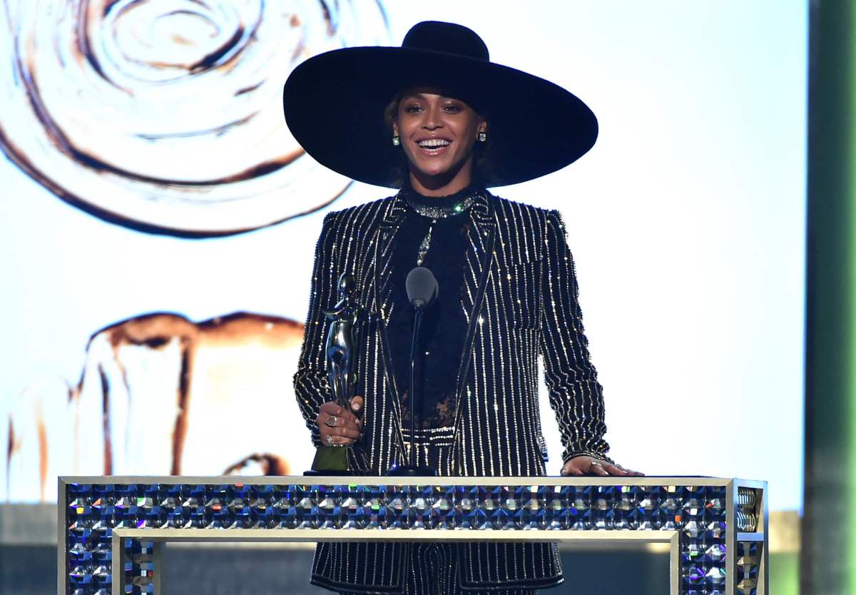 Beyonce says designers didn’t want to dress ‘black, country, curvy