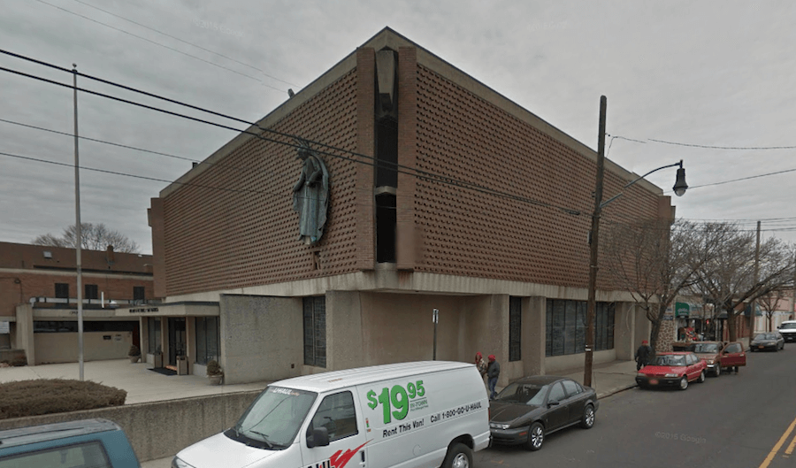 Staten Island priest beaten and robbed by men who escaped in his car