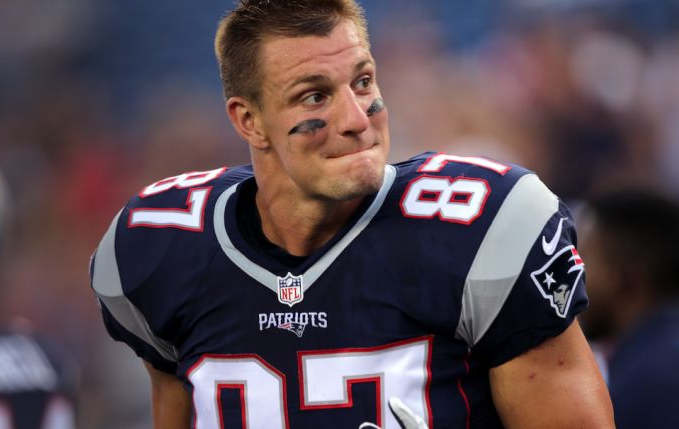 How long will Rob Gronkowski be out for Patriots?