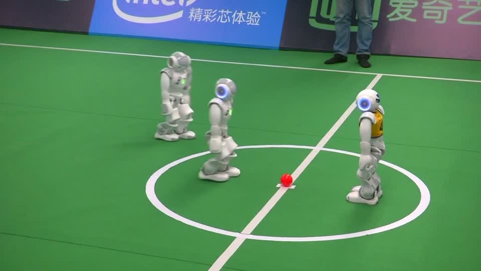 U.S. robots defeat Australian counterparts in soccer