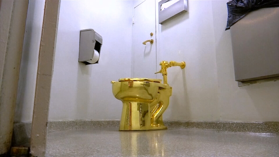 Thieves steal $5 million gold toilet from Britain’s Blenheim Palace