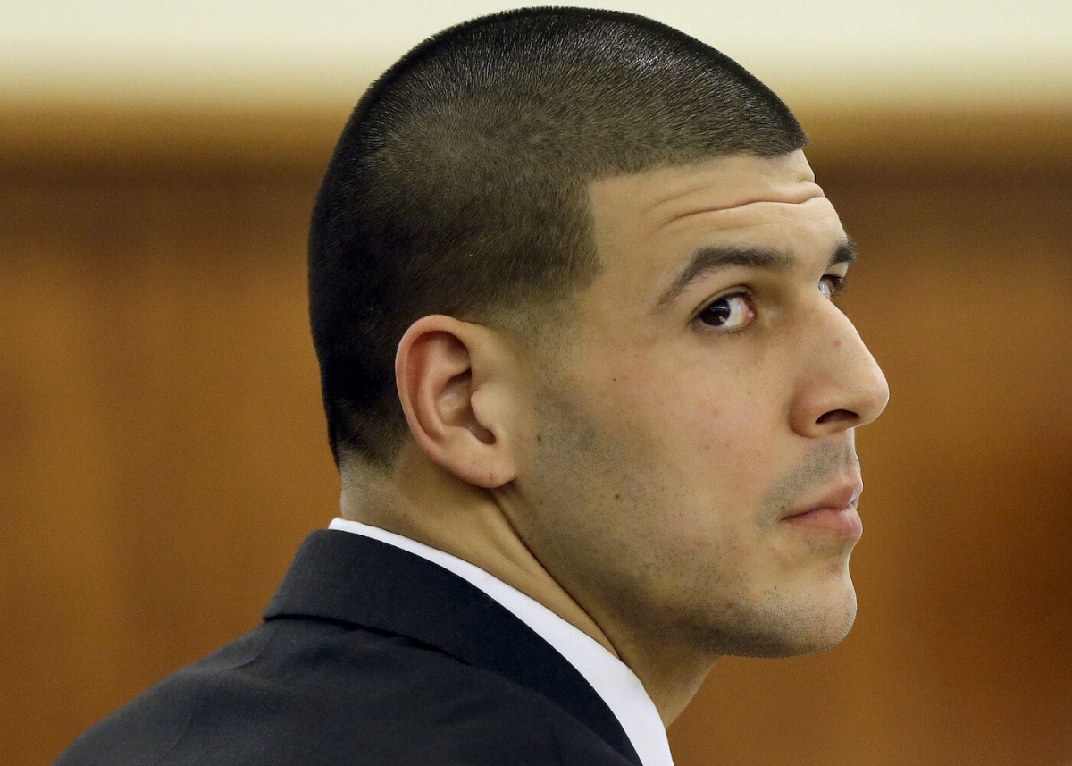 Ex-NFL star Hernandez, alleged victim had nascent friendship: witness