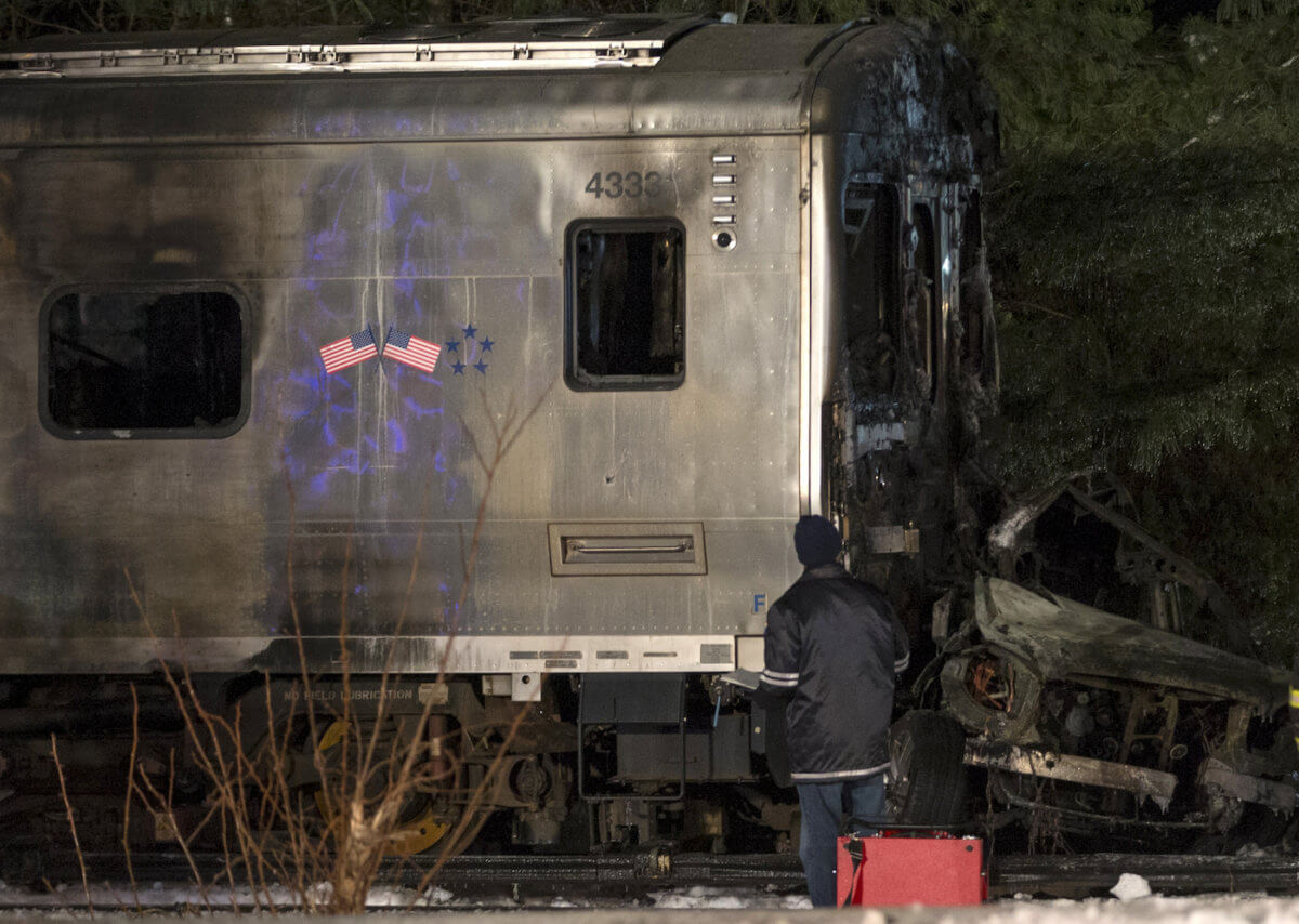 Heroics of engineer recounted after deadly New York train crash
