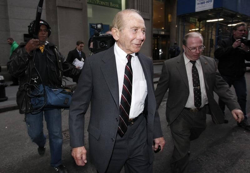 Ex-AIG chief Greenberg’s bid to toss N.Y. case rejected