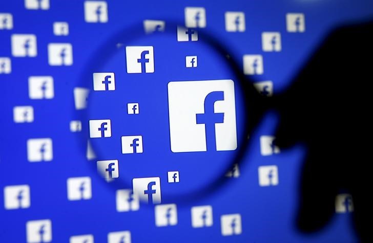 Drop in Facebook’s stock makes for good time to connect: analysts