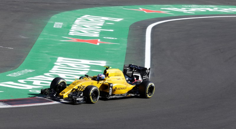 Renault retain Palmer for 2017 Formula One season