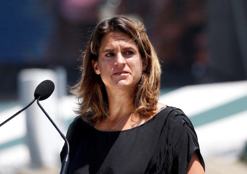 Mauresmo stands down as France Fed Cup captain