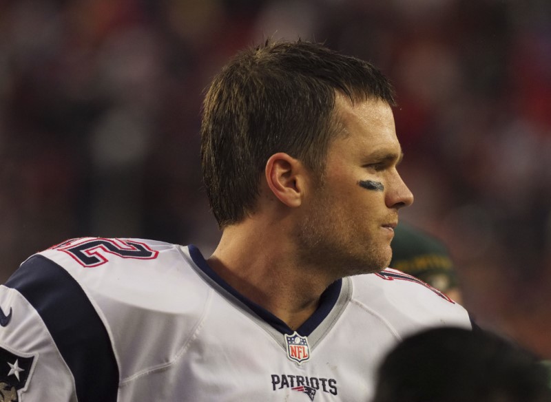 Patriots’ Brady misses second practice with knee injury