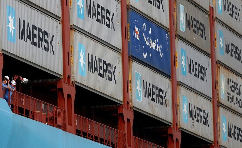 Maersk to buy German shipping line Hamburg Sud