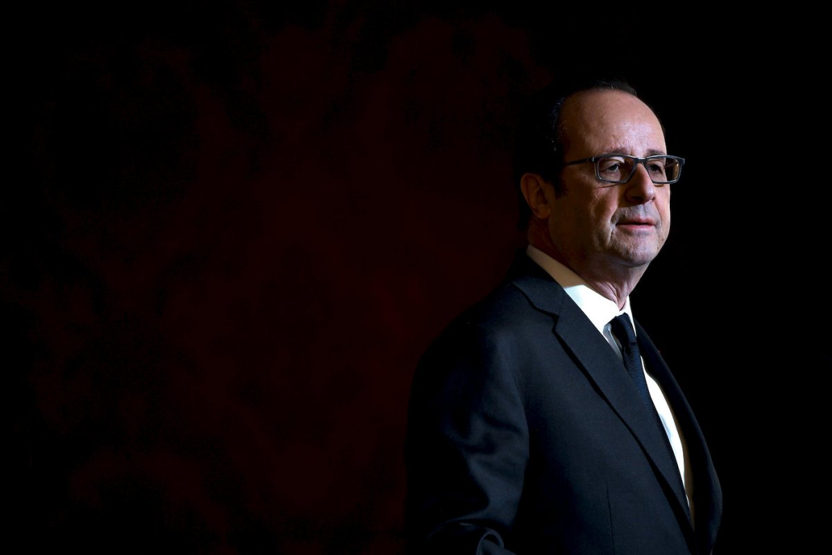 French Left try to start fightback while they wait for Hollande