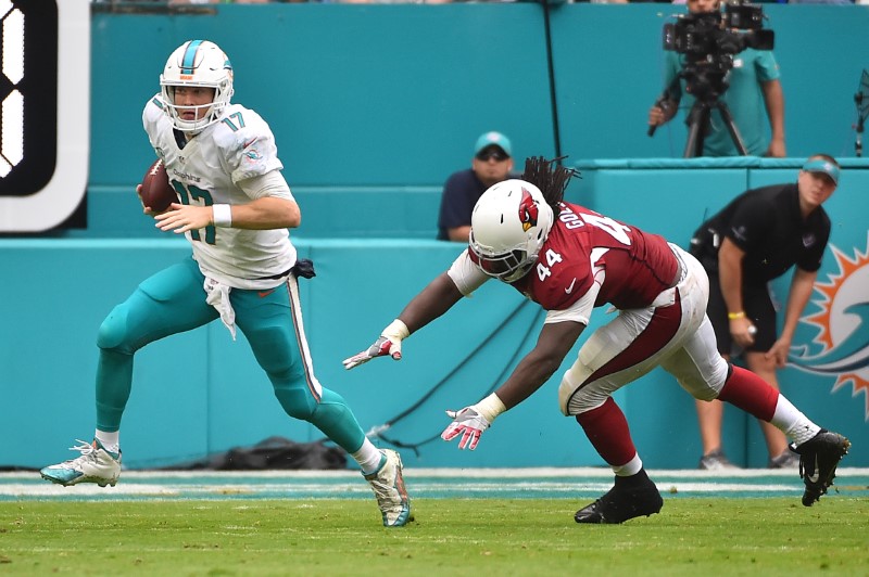 Injured Dolphins quarterback Tannehill could be out for season