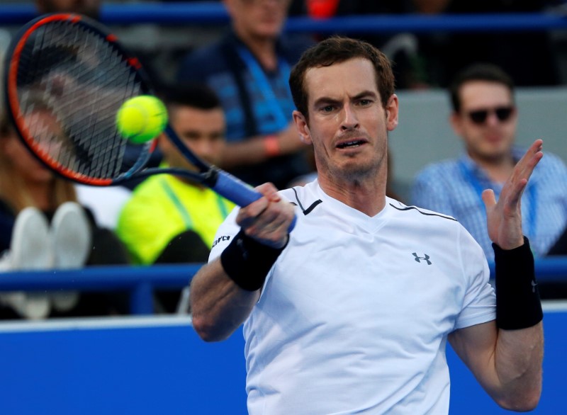 Murray ends landmark year with win over Raonic