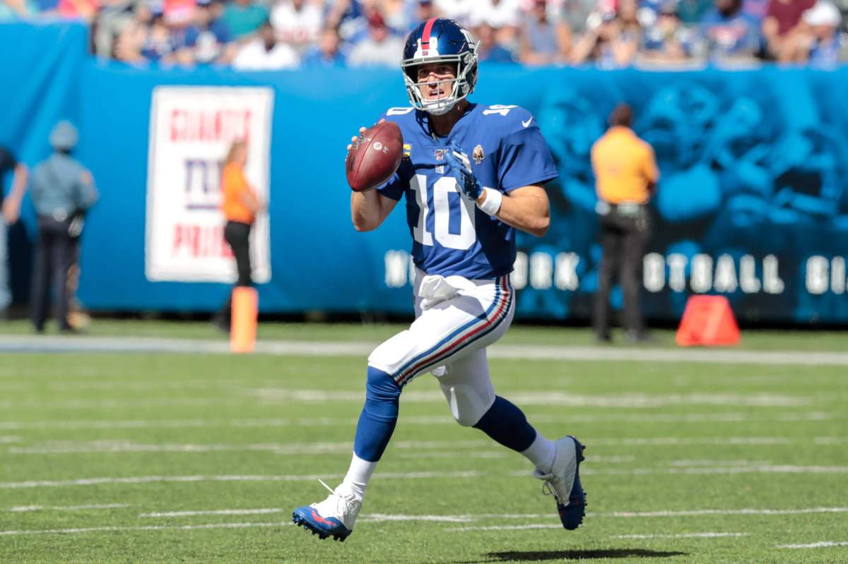 Giants QB Manning vows to make best of new role