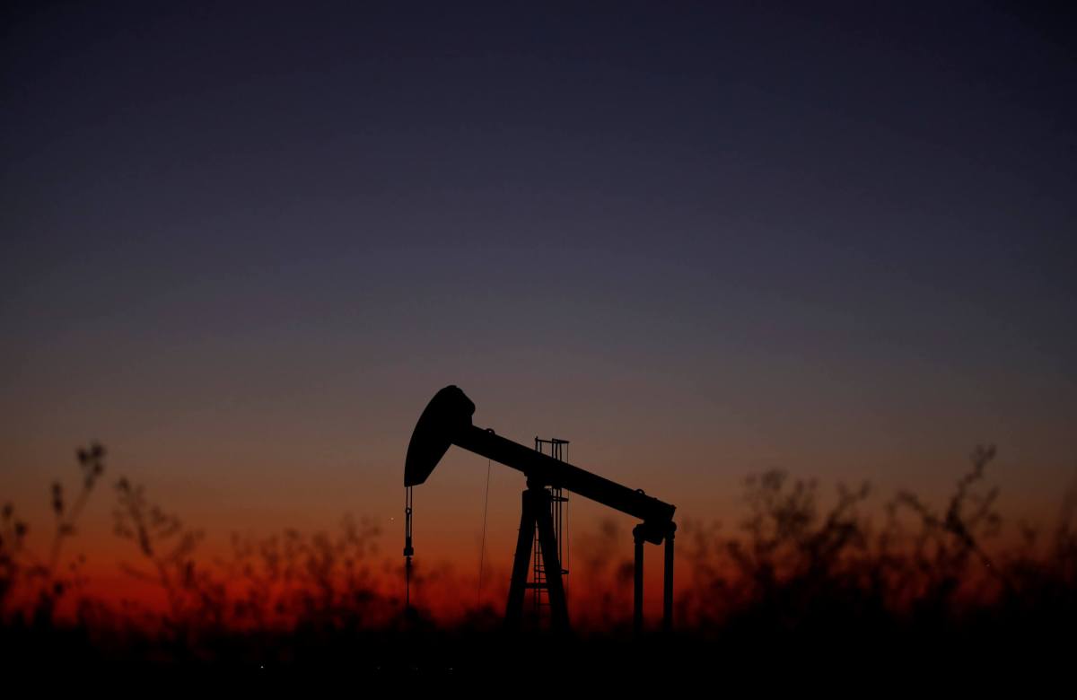 Oil prices slip again amid gathering gloom over global economy