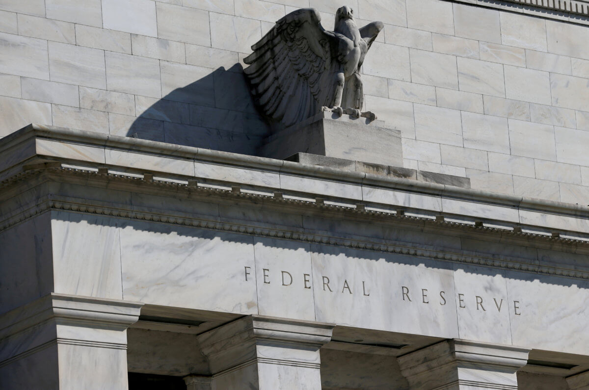 Federal Reserve policymakers increasingly divided on way ahead, minutes show