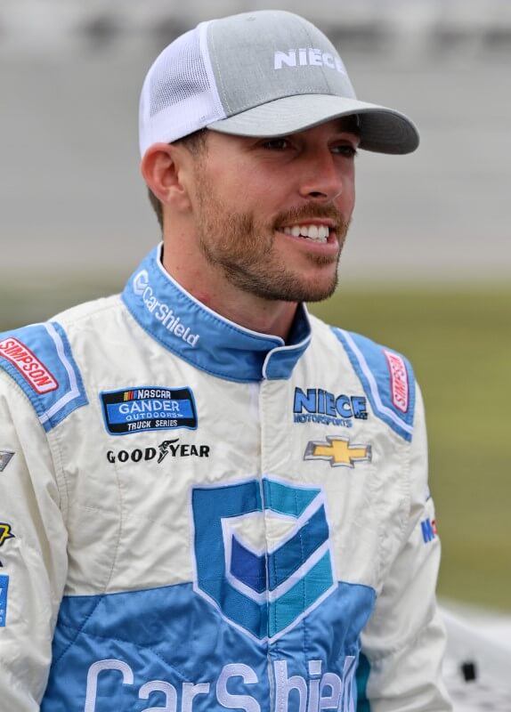 Chastain to race Xfinity full time in 2020