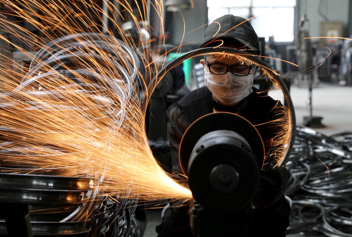 China September industrial output up 5.8% year-on-year, beat forecast; retail sales up 7.8%