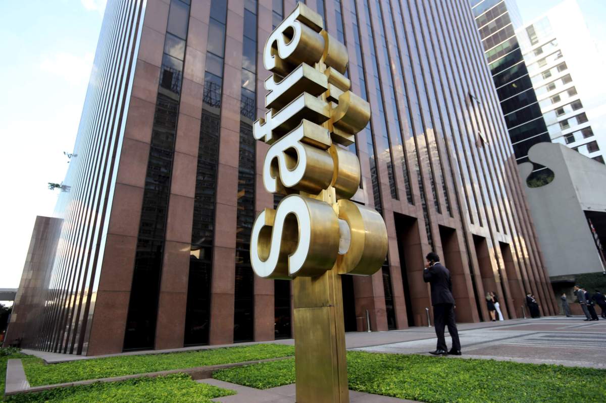 Son of founder of Brazil’s Banco Safra leaves board; bank changes CEO