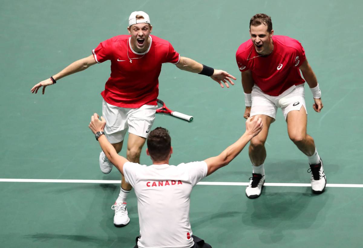 Tennis: Pospisil keeps Davis Cup magic alive as Canada advance