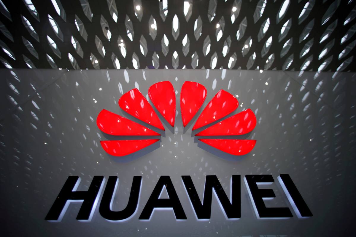 Exclusive: White House considered kicking Huawei out of U.S. banking system: sources