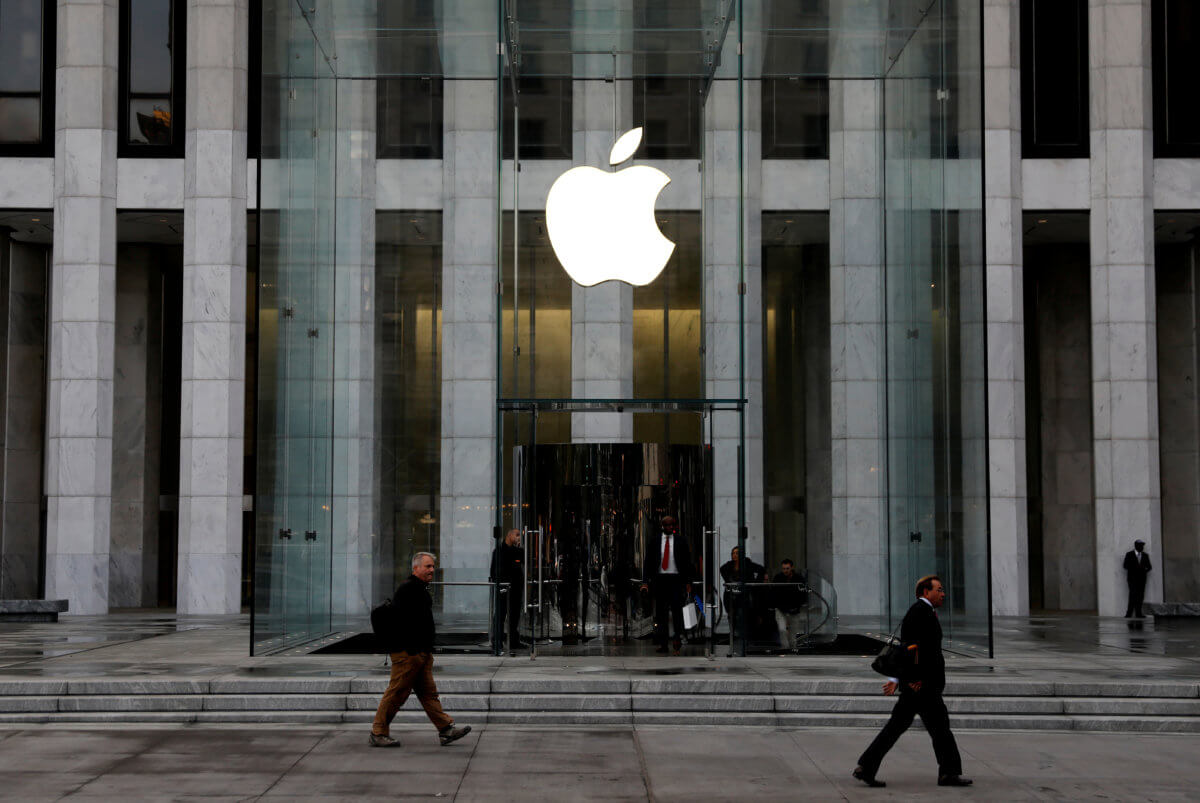 Apple has ‘deep concerns’ that ex-employees accused of theft will flee to China