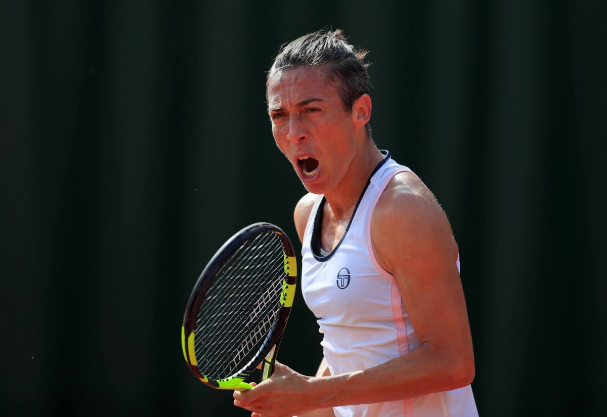 Tennis-Former French Open champion Schiavone says she has overcome cancer
