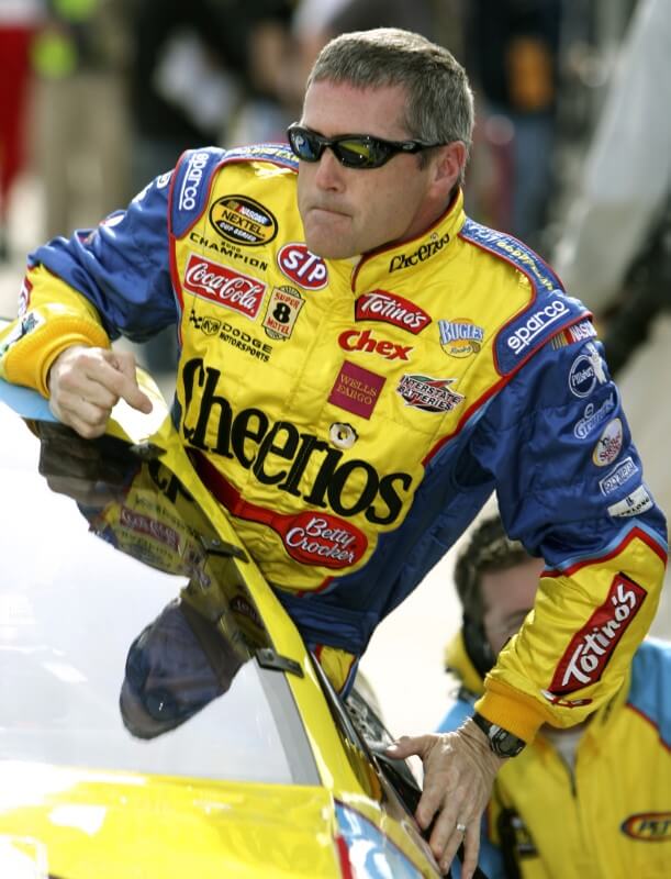 Bobby Labonte lives up to family name with Hall induction