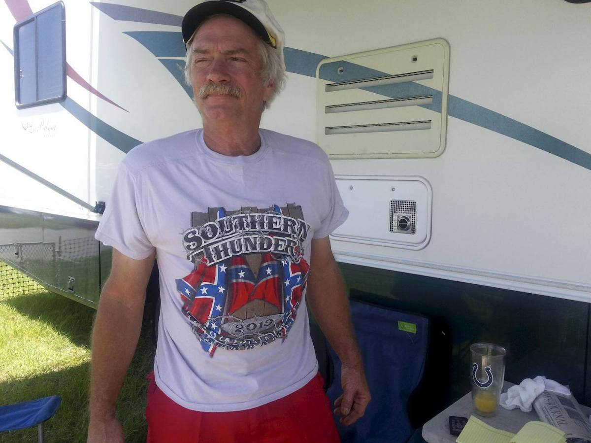 NASCAR cools on Confederate flag, but fans still fly it