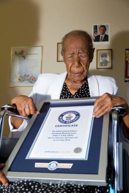 World’s oldest person celebrates 116th birthday in New York City