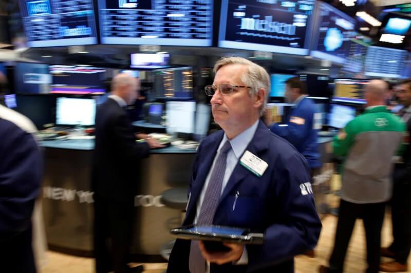 Equities attract $1.5 billion, first inflows in eight weeks: BAML