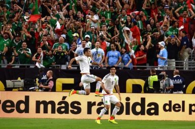 Two late goals give Mexico 3-1 win over Uruguay